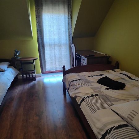 Lwi Dworek Ld Jarosław Exteriér fotografie